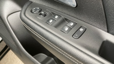 Vauxhall Mokka 100kW SRi Premium 50kWh 5dr Auto Electric Hatchback